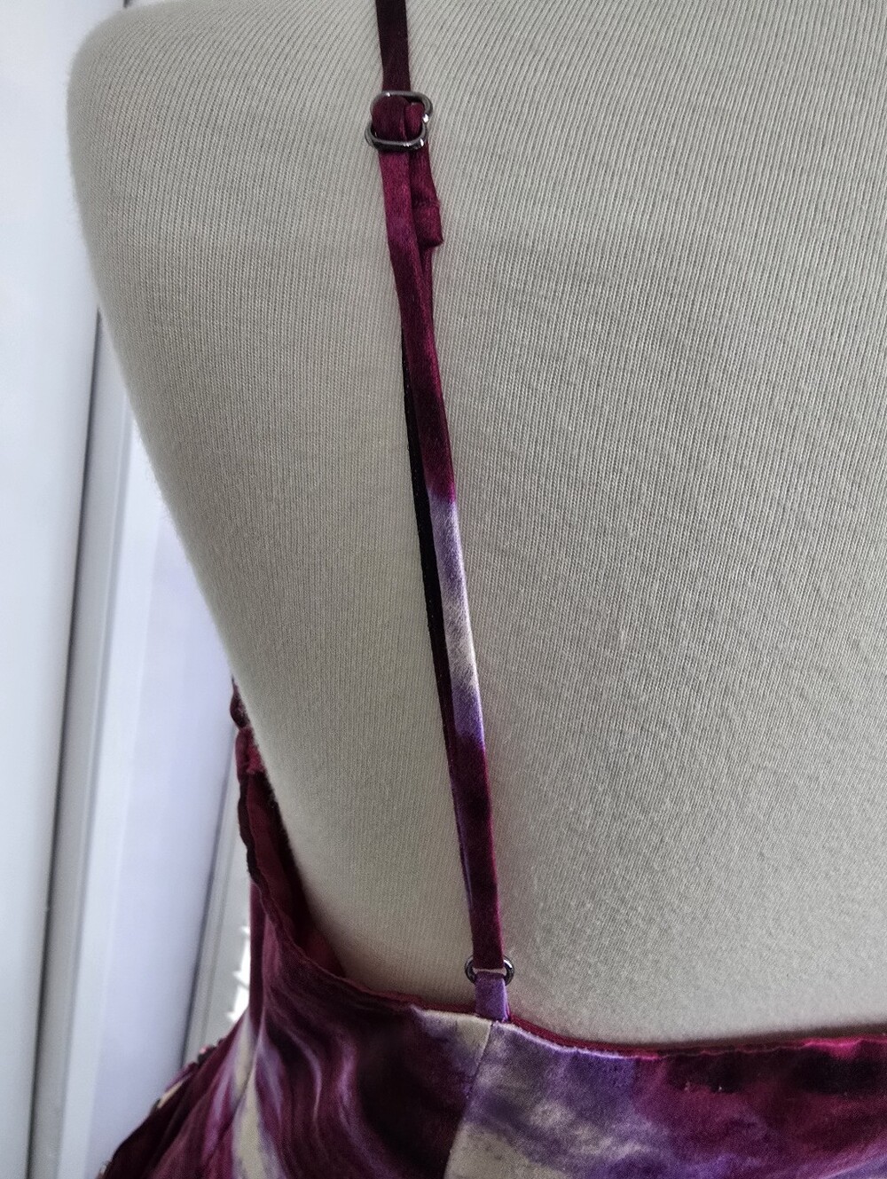 BCBGMAXAZRIA Magenta Swirl Satin Sleeveless Cocktail Mini Dress - Picture 11 of 13